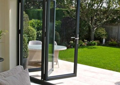 bi-fold-doors-wa15-7nx